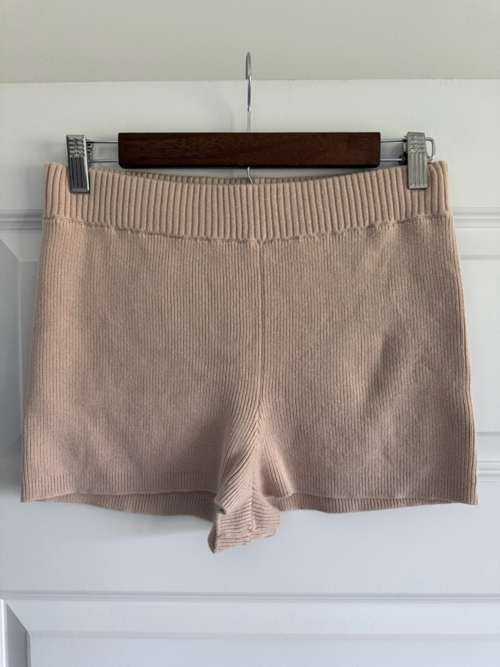 NWOT MOTHER High Waisted Blissful Bootie Shorts in Beige